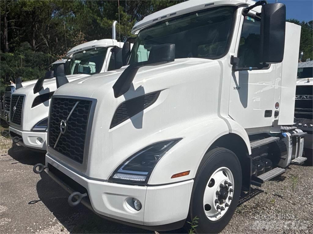 Volvo VNR42T300 Tracteur routier
