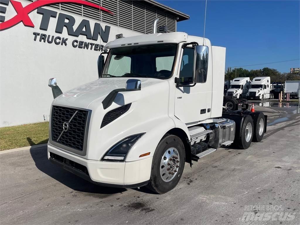 Volvo VNR64T Tracteur routier