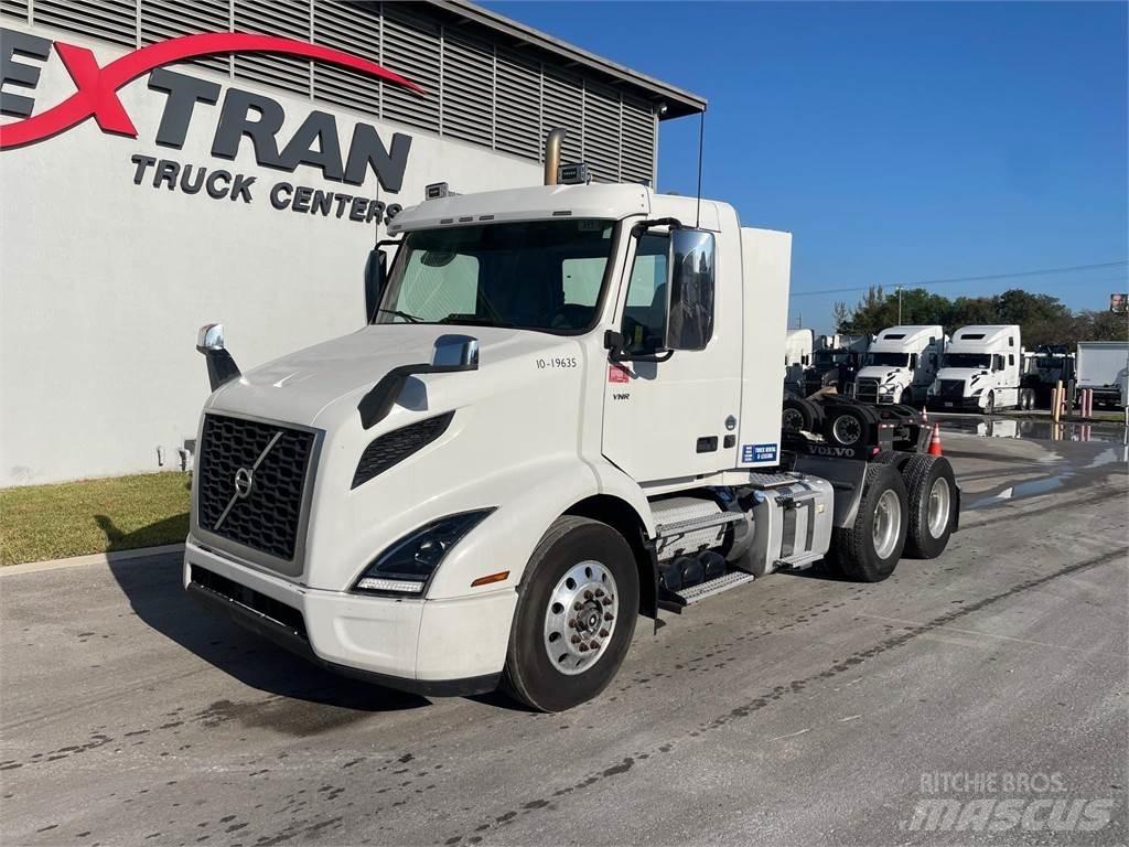 Volvo VNR64T Tracteur routier