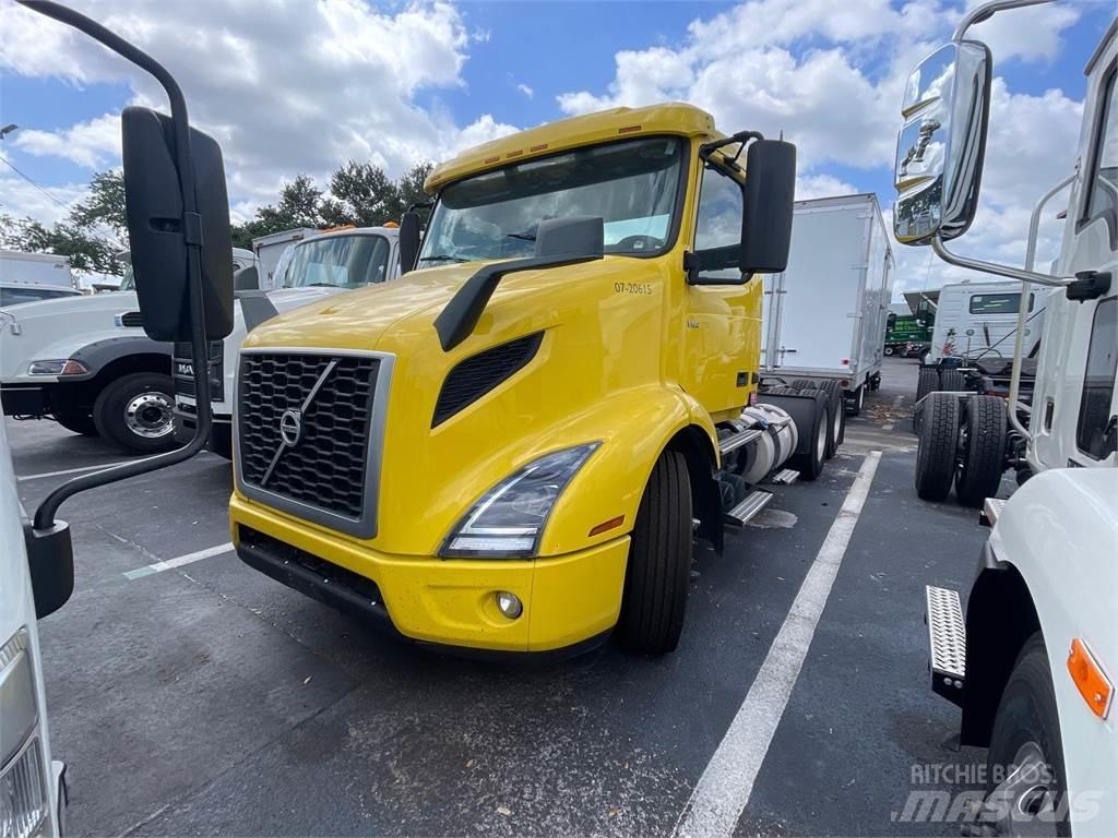 Volvo VNR64T300 Tracteur routier