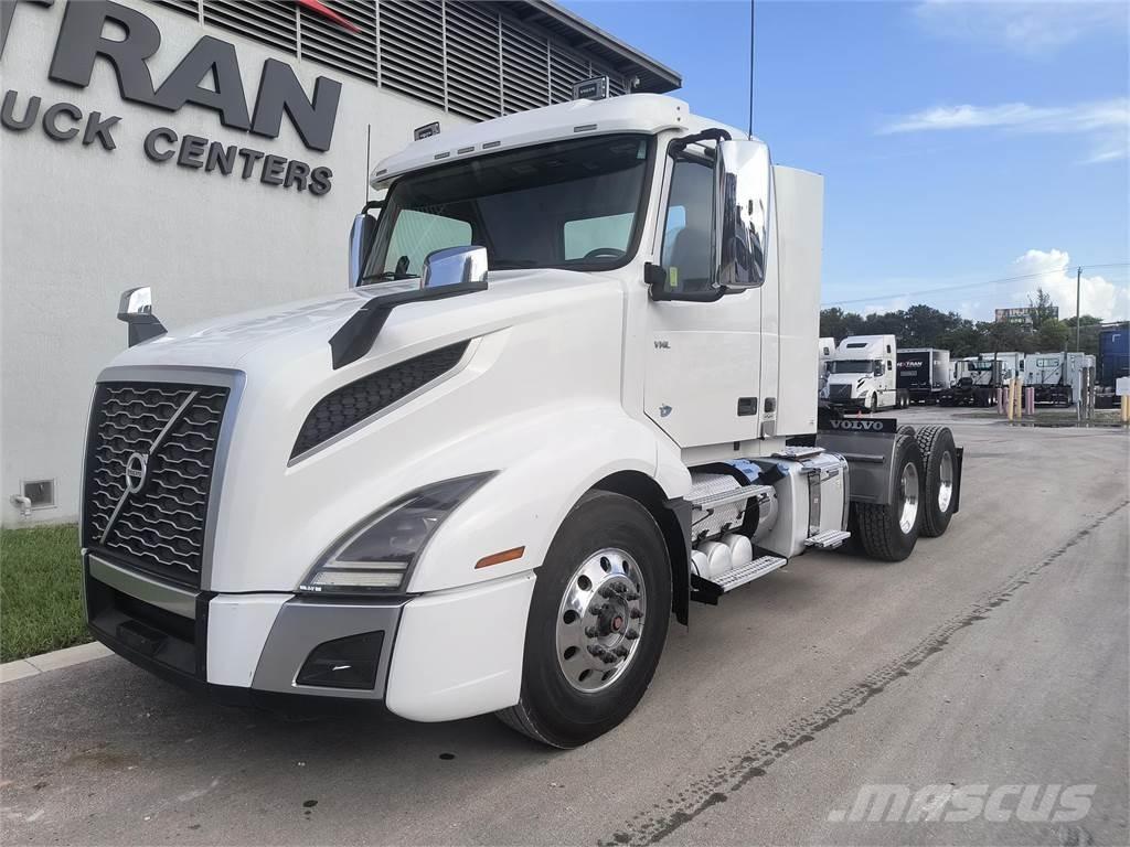 Volvo VNR64T300 Tracteur routier