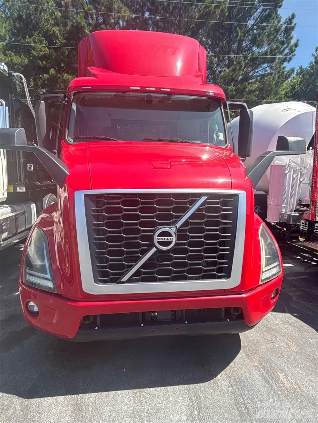 Volvo VNR64T300 Tracteur routier