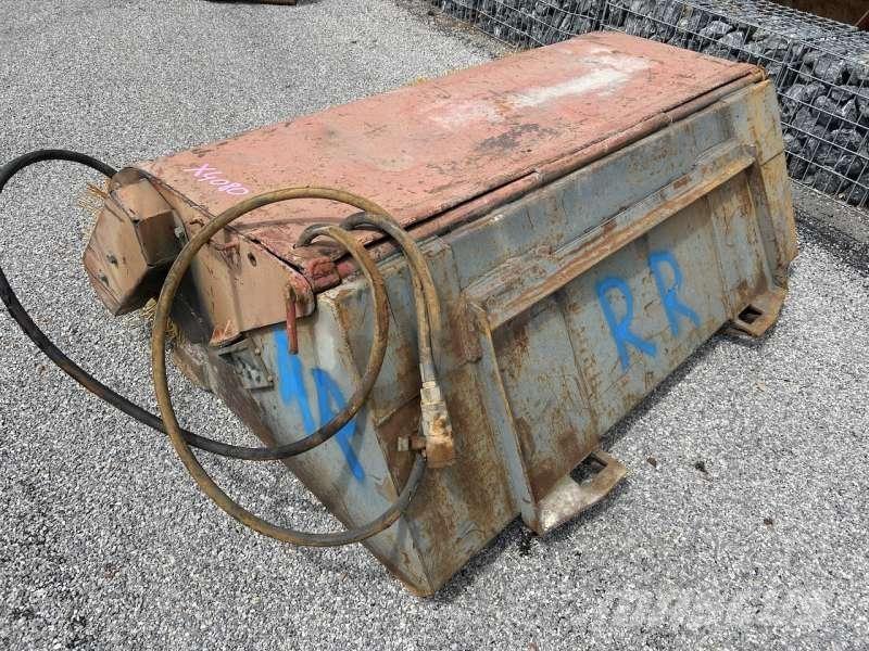  AUTRE 1700mm Camion balayeur