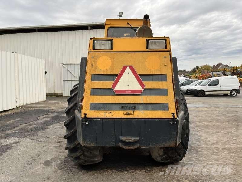 Bomag BW213D Compacteur de sol