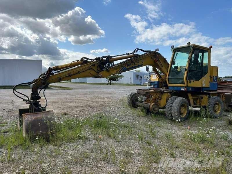 CASE 788-PRR Pelle sur pneus