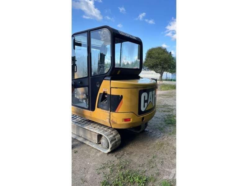 CAT 302.5C Mini pelle < 7t