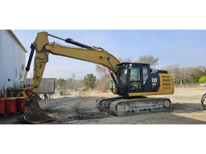 CAT 323F Pelle sur chenilles
