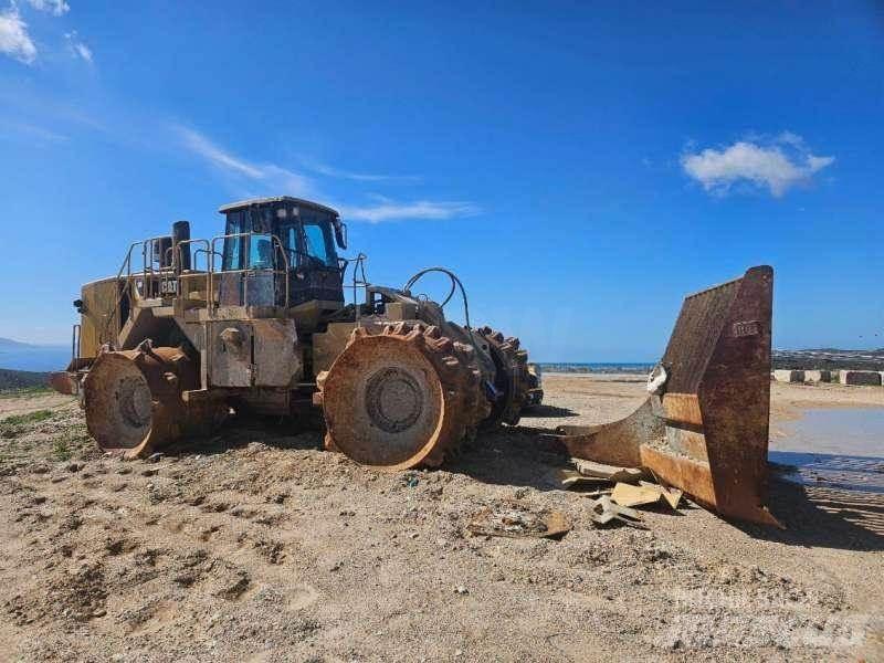 CAT 836H Compacteur de sol