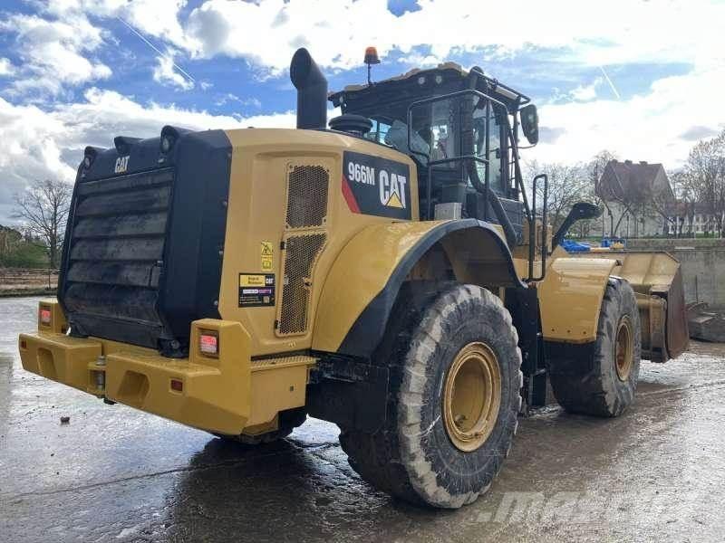 CAT 966M Chargeuse sur pneus