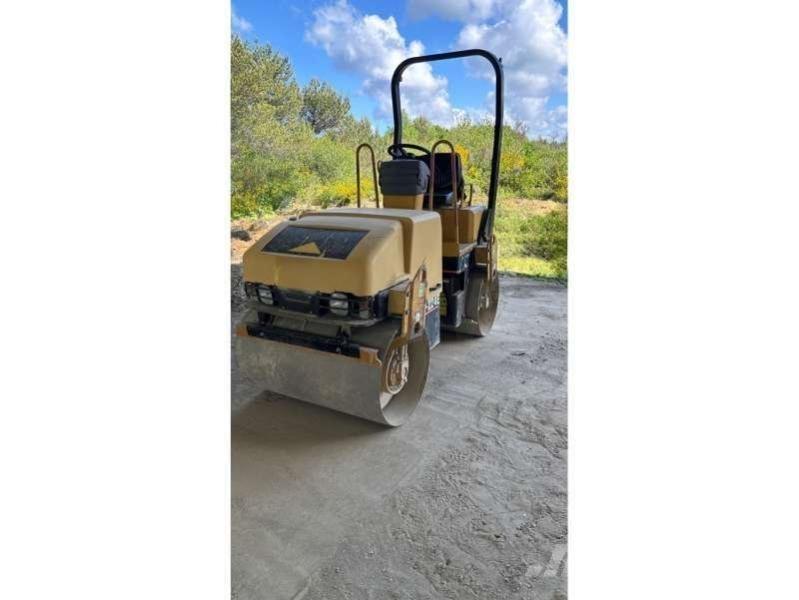 CAT CB-224E Compacteur de sol