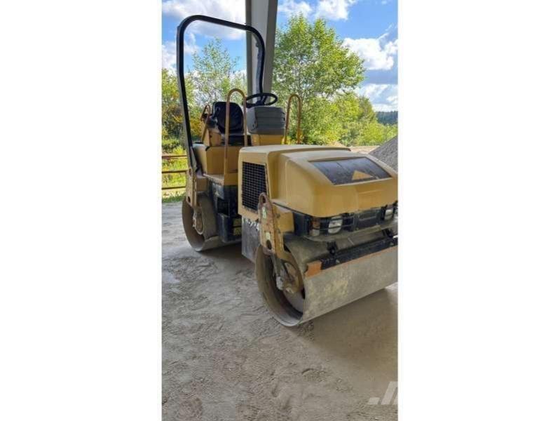 CAT CB-224E Compacteur de sol