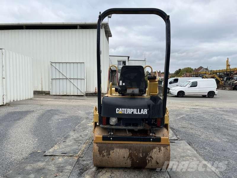 CAT CB-224E Compacteur de sol