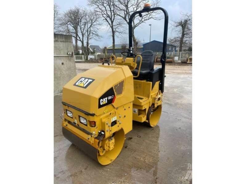 CAT CB1.7 Compacteur de sol