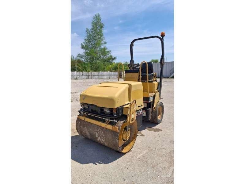 CAT CB225D Compacteur de sol