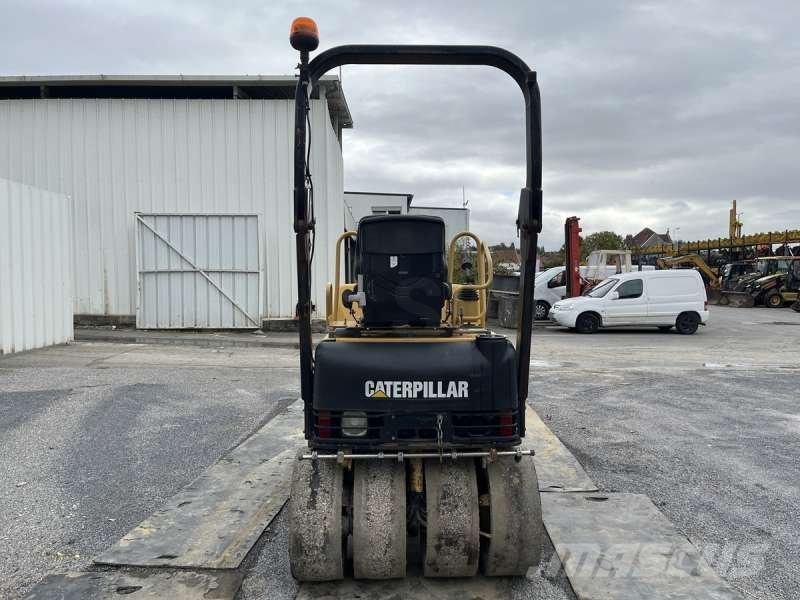 CAT CB225D Compacteur de sol