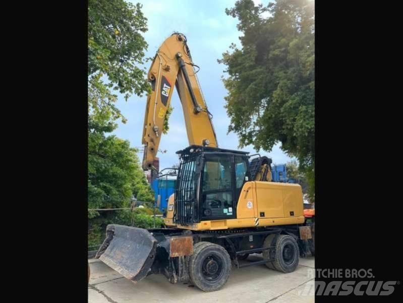 CAT MH3022 Pelle à déchets