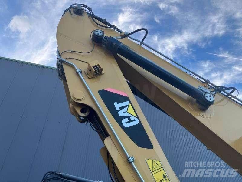 CAT MH3022 Pelle à déchets