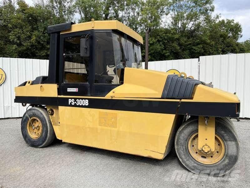 CAT PS300B Compacteur de sol