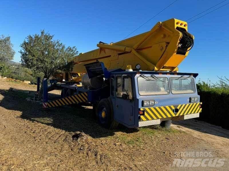 Condor 125/S Grues tout terrain