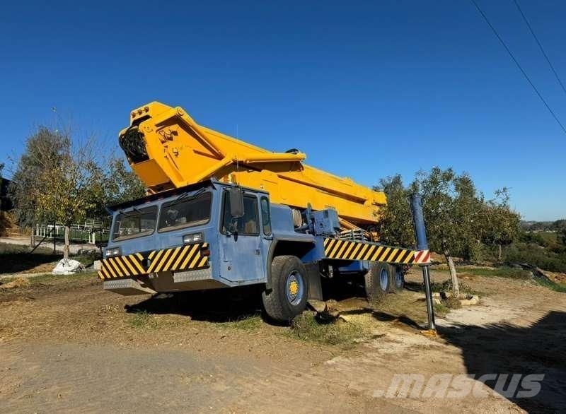 Condor 125/S Grues tout terrain
