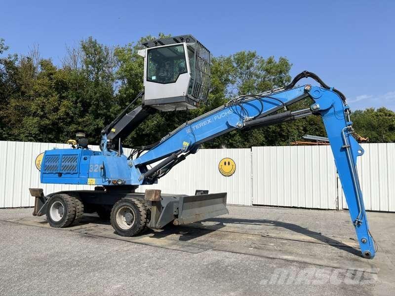 Fuchs MHL320 Pelle à déchets