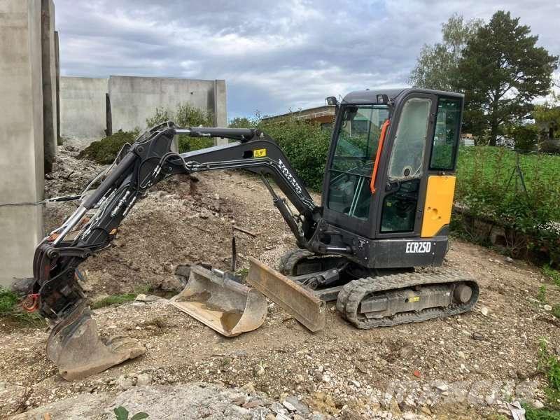 Volvo ECR25D Mini pelle < 7t