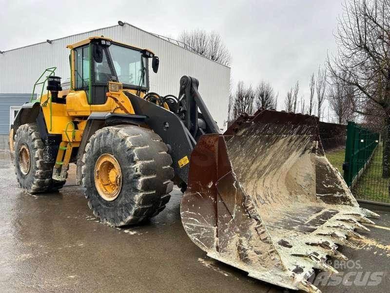 Volvo L220H Chargeuse sur pneus