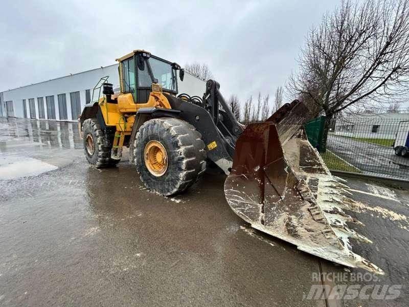 Volvo L220H Chargeuse sur pneus