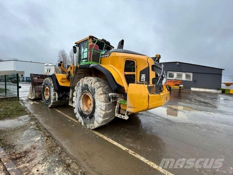Volvo L220H Chargeuse sur pneus