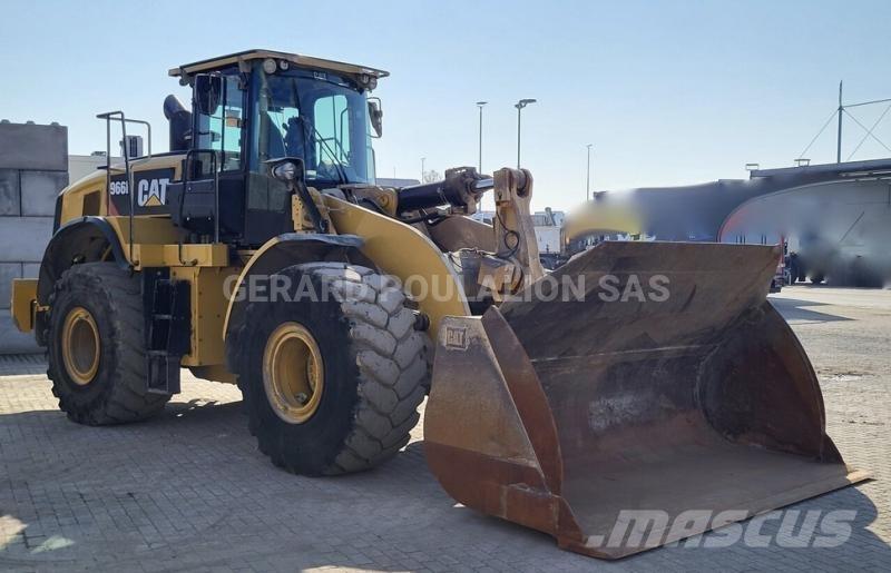 CAT 966M Chargeuse sur pneus