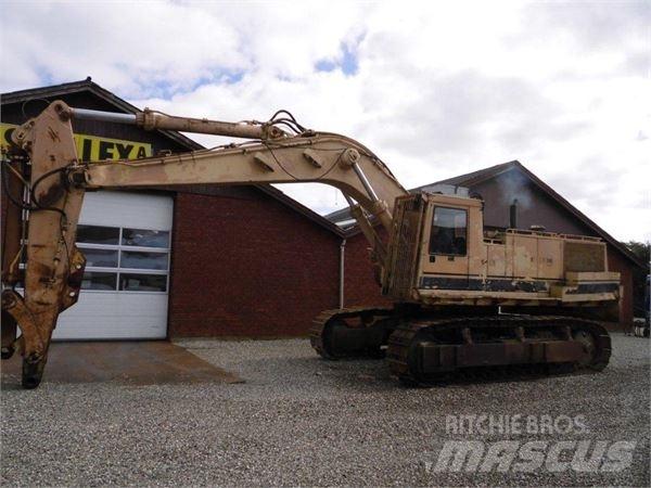CAT 245B Pelle sur chenilles