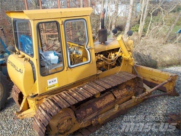 CAT D4D Bouteurs sur chenilles