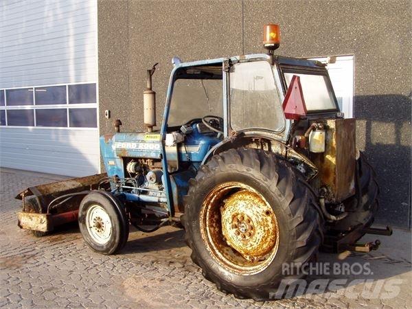 Ford 2000 Tracteur
