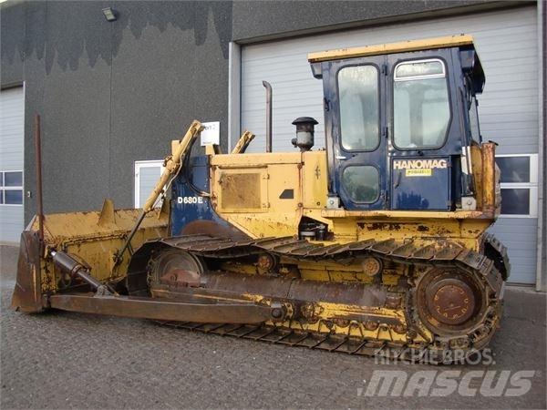 Hanomag D680E Bouteurs sur chenilles