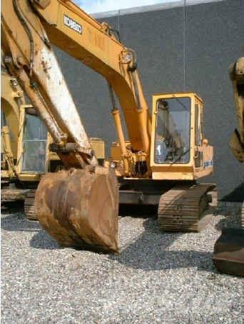 Kobelco 907 Pelle sur chenilles