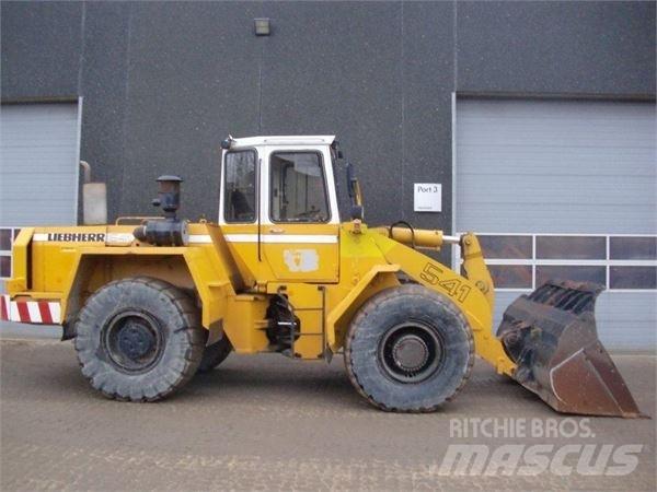 Liebherr 541 Chargeuse sur pneus
