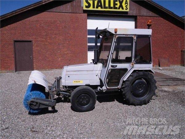 Mitsubishi 280 Tracteur