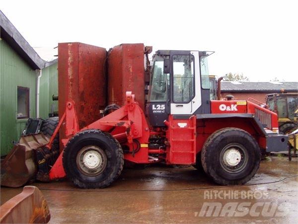 O&K L25C Chargeuse sur pneus