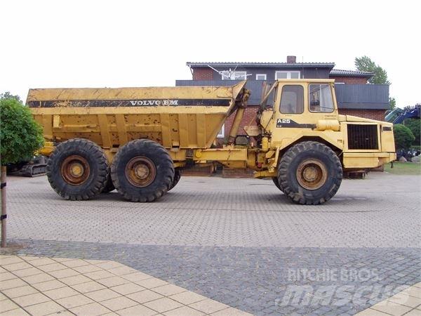 Volvo A25 Tombereau articulé