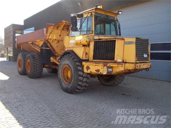 Volvo A25C Tombereau articulé