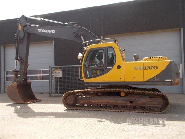 Volvo EC210LC Pelle sur chenilles
