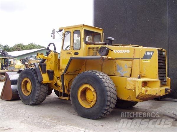 Volvo L120 Chargeuse sur pneus