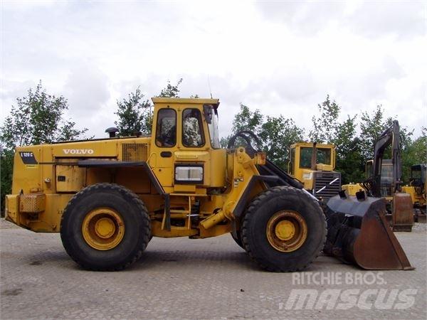 Volvo L120 Chargeuse sur pneus