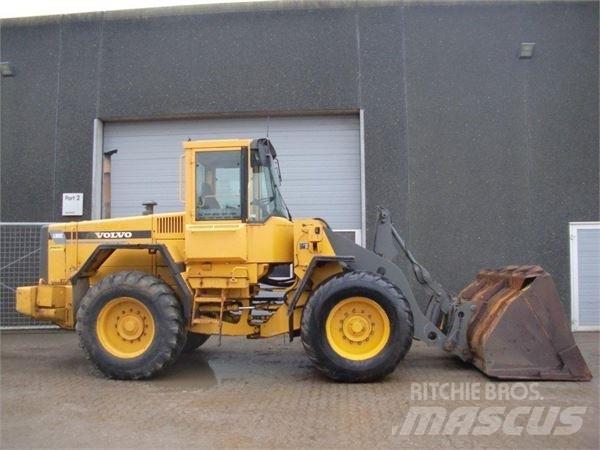 Volvo L90C Chargeuse sur pneus