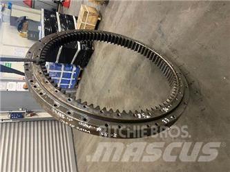 Volvo EC 240 ŁOŻYSKO Châssis et suspension