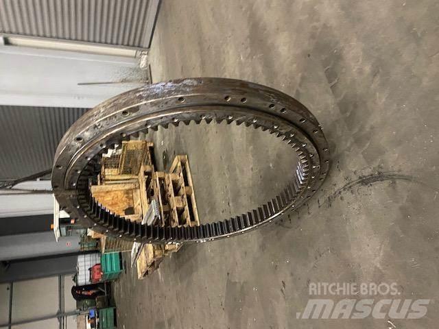 Volvo EC 240 ŁOŻYSKO Châssis et suspension