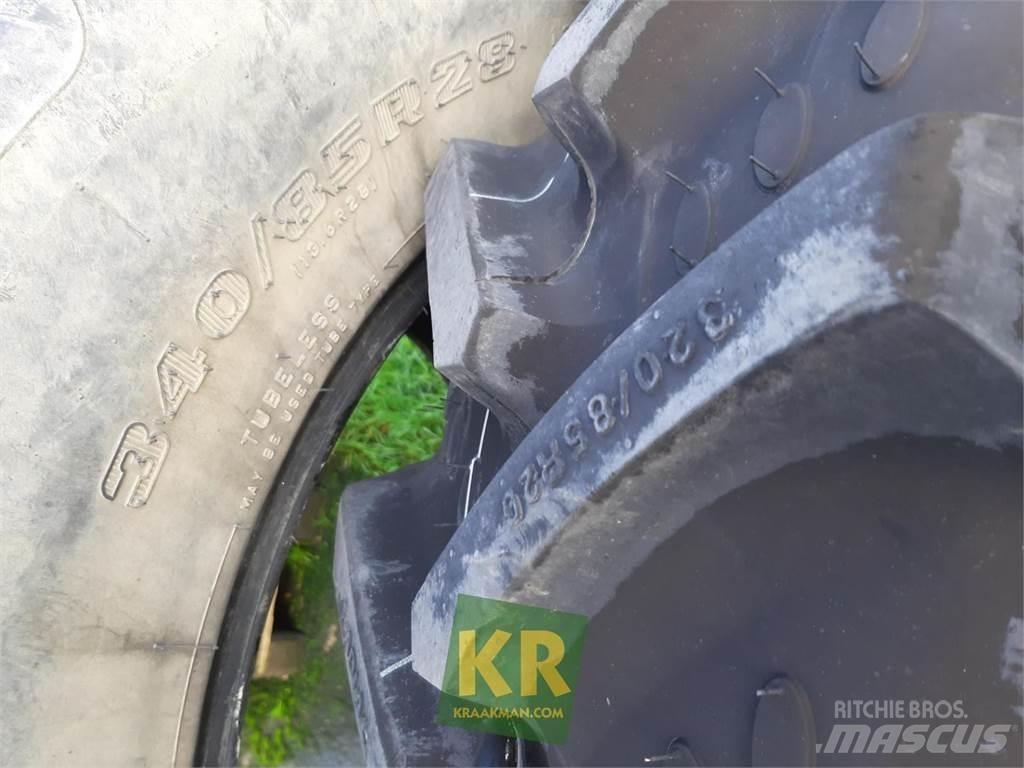 BKT 320/85R20 855 Pneus, roues et jantes