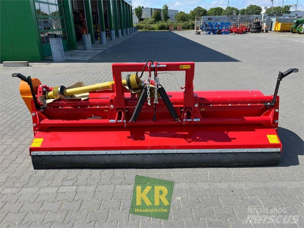 Dücker UM Broyeur / Gyrobroyeur / Epareuse