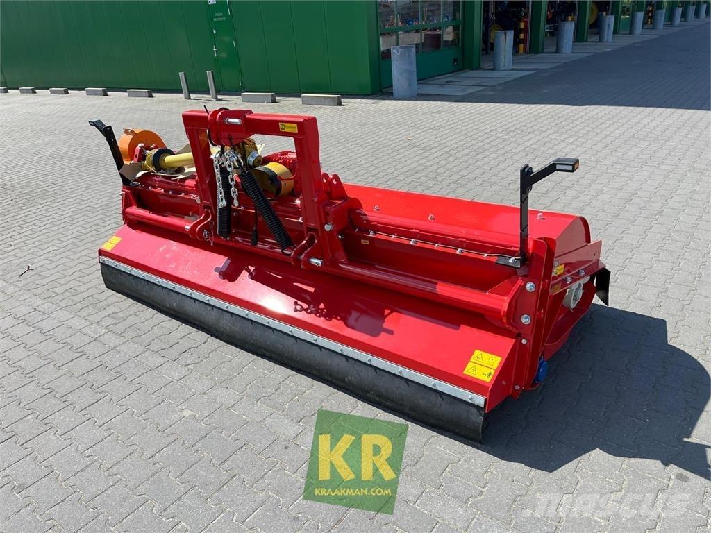 Dücker UM Broyeur / Gyrobroyeur / Epareuse