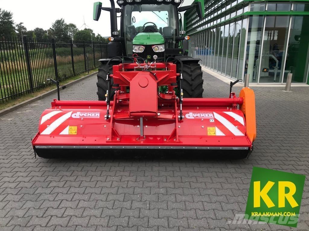 Dücker UM Broyeur / Gyrobroyeur / Epareuse